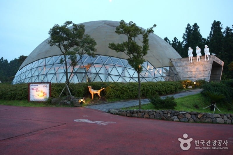 Jeju Love Land  (15/21)