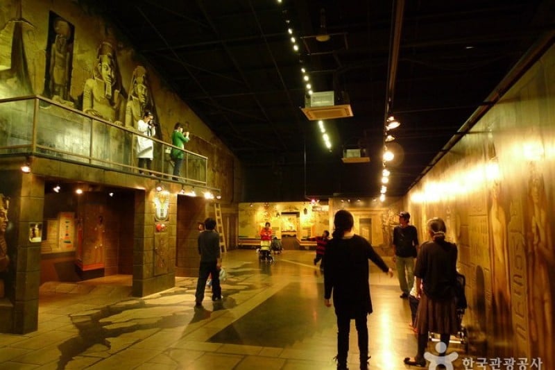 Trick Art Museum KOREA - Jeju Seongeup Branch  (9/34)
