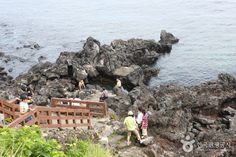 Yongduam Rock(Dragon Head Rock) (4/10)