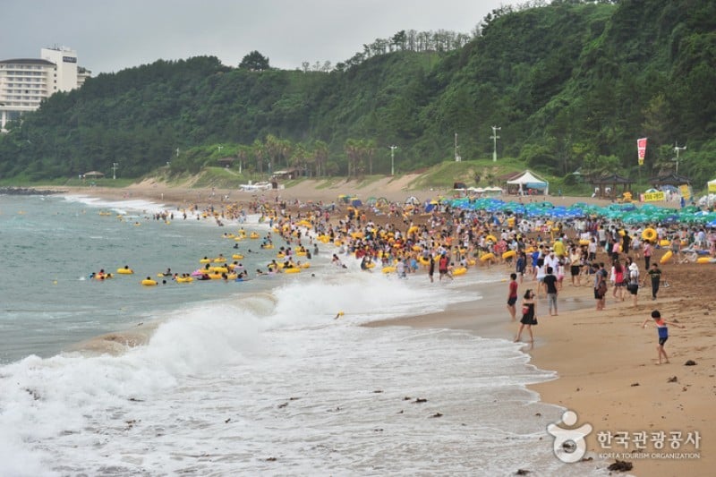 Jungmun Saekdal Beach  (4/7)