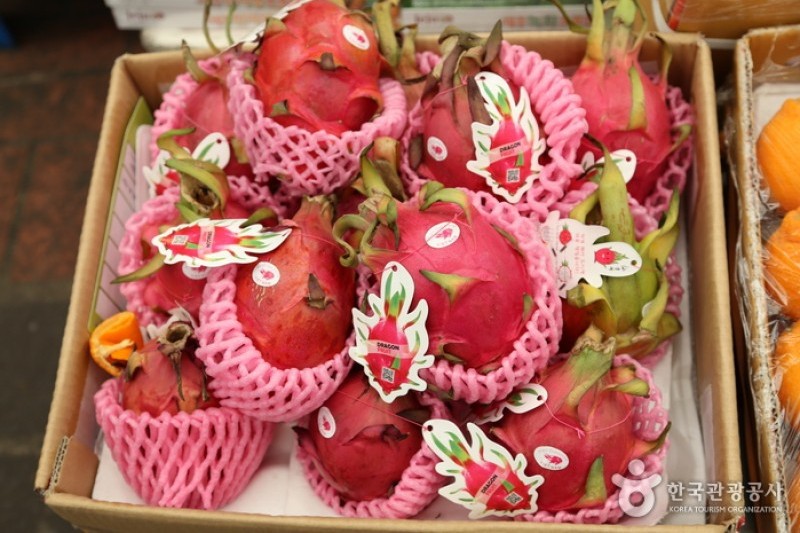 Jeju Dongmun Traditional Market  (3/8)