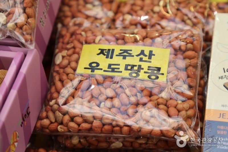 Jeju Dongmun Traditional Market  (7/8)