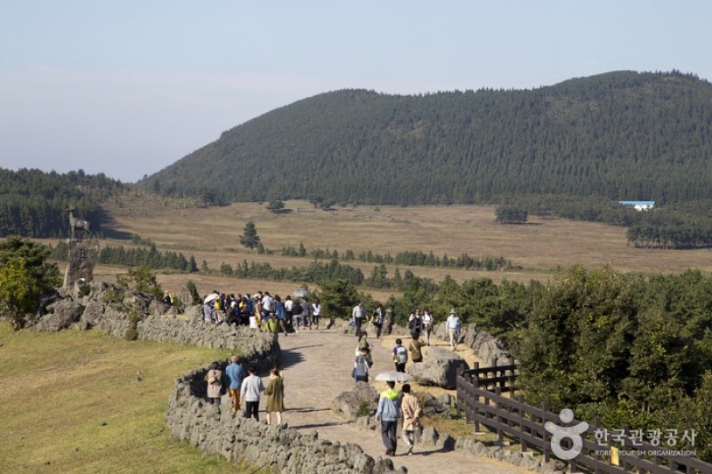 Sangumburi Crater  (1/6)