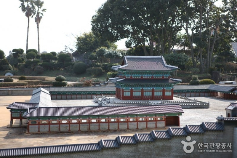 Jeju Soingook Theme Park  (1/41)