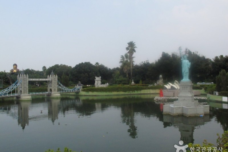Jeju Soingook Theme Park  (5/41)