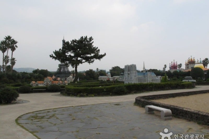 Jeju Soingook Theme Park  (25/41)