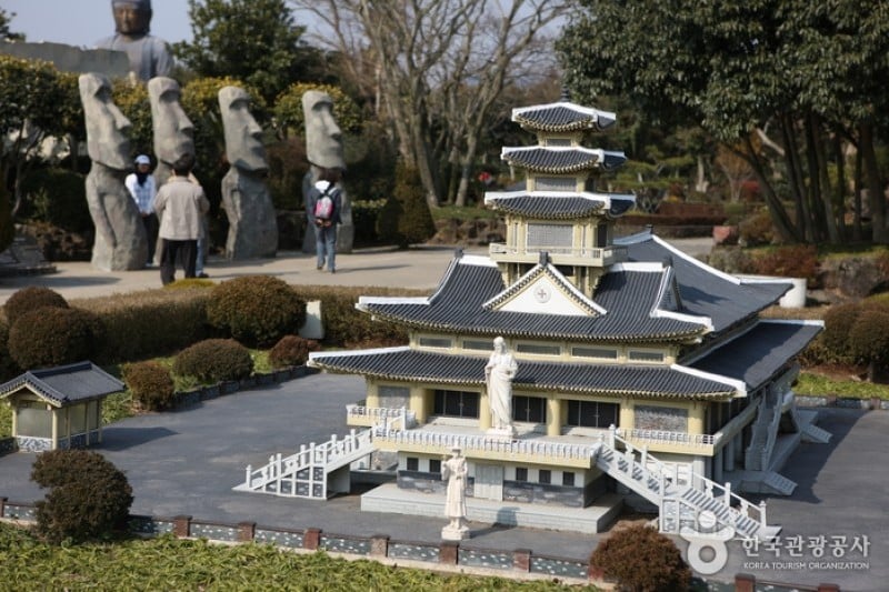 Jeju Soingook Theme Park  (34/41)