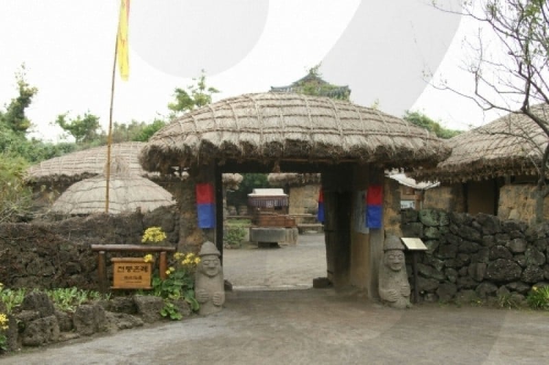 Jeju Folk Village Museum  (13/24)