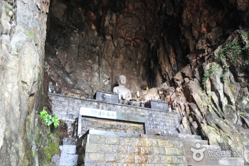 Sanbanggulsa Grotto  (8/11)
