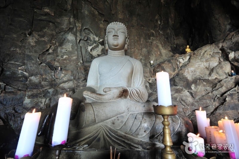 Sanbanggulsa Grotto  (9/11)