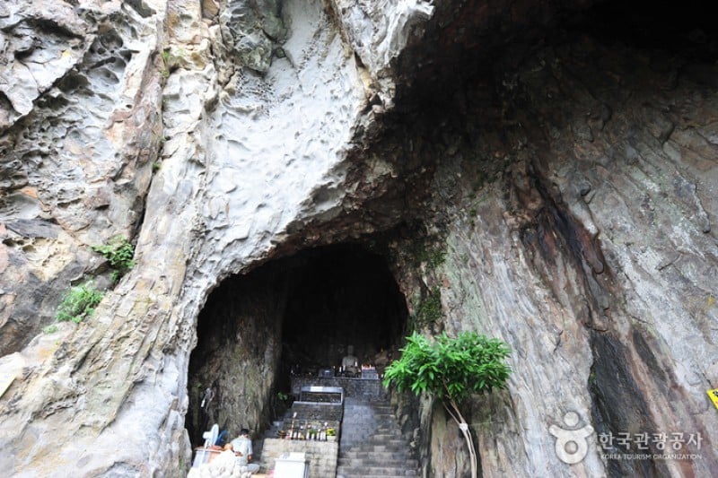 Sanbanggulsa Grotto  (11/11)