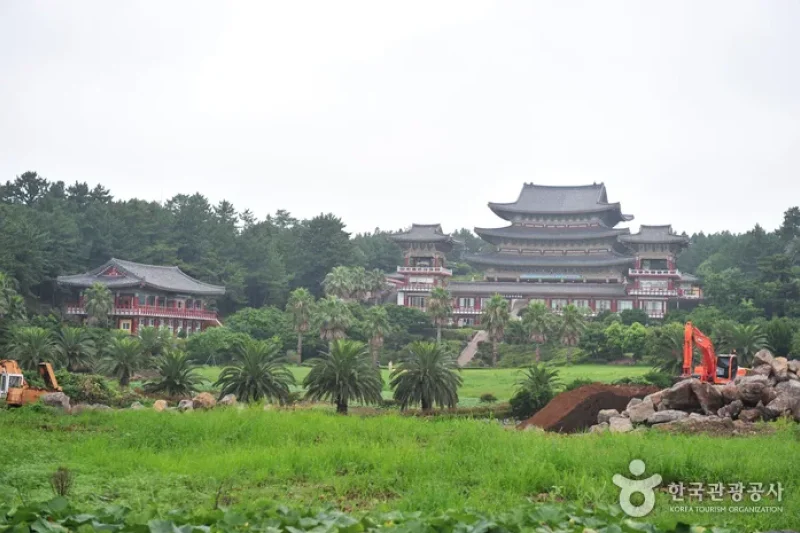 YakchunsaTemple  (6/16)