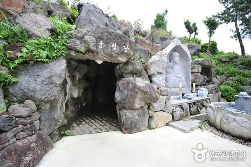 YakchunsaTemple  (13/16)