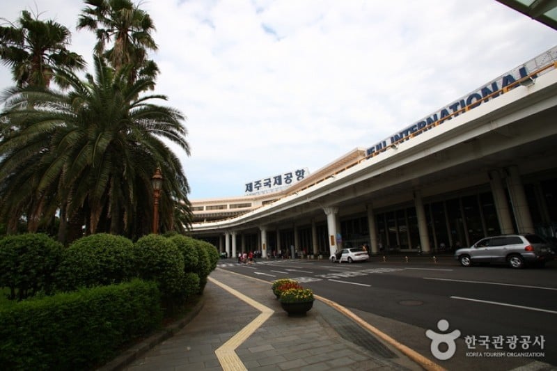 Jeju International Airport  (3/6)