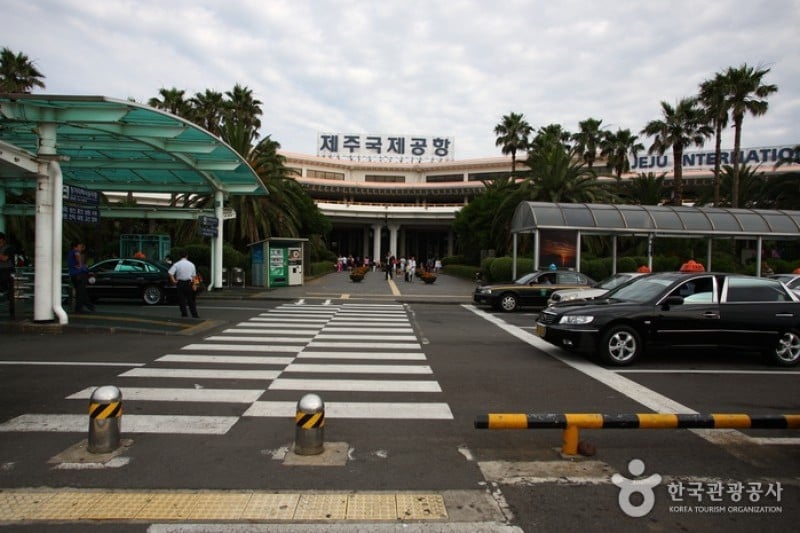 Jeju International Airport  (5/6)