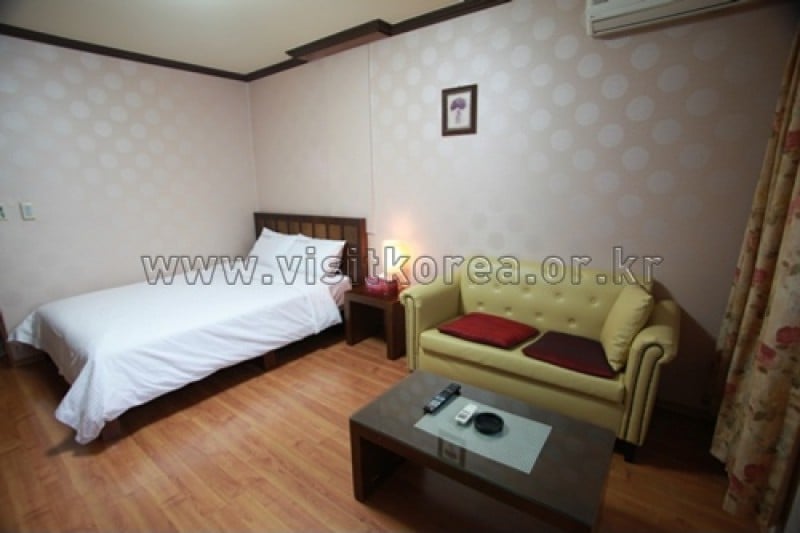 Neulsong Parktel - Goodstay  (6/21)