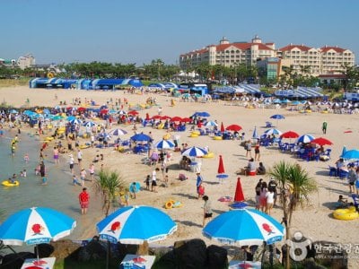 Hamdeok Beach