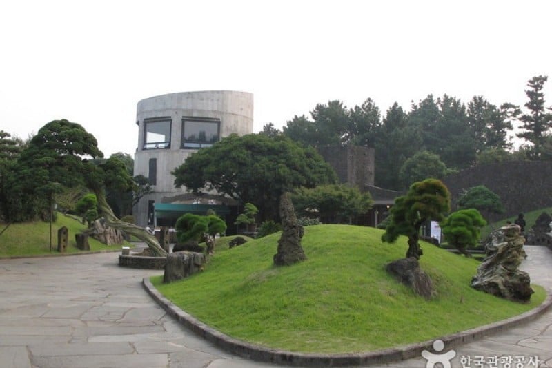 Jeju Bunjae Artpia Museum  (7/27)