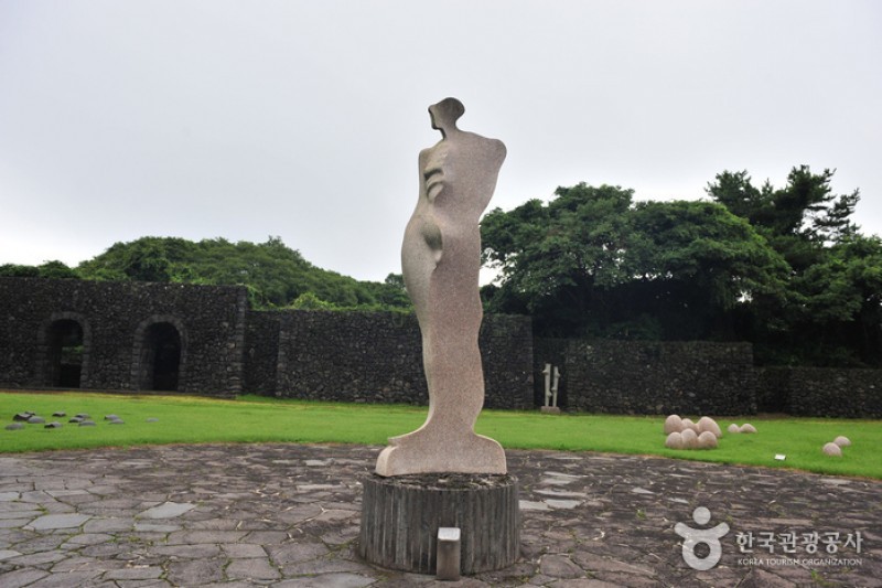 Jeju Sculpture Park  (2/6)