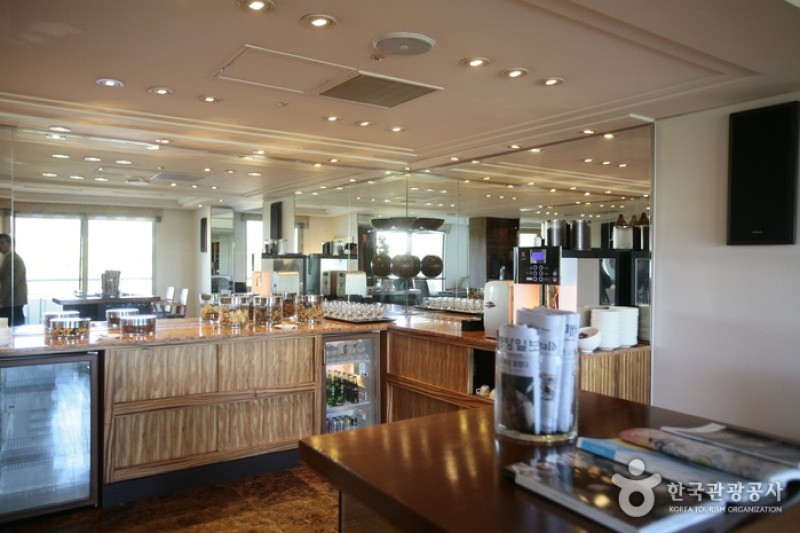 Hyatt Regency Jeju  (14/34)