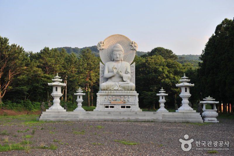 Gwaneumsa Temple  (4/15)