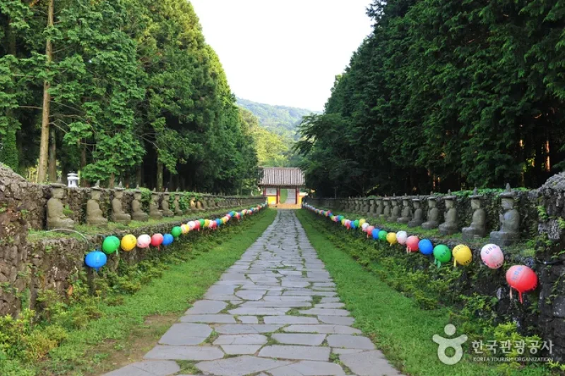 Gwaneumsa Temple  (5/15)