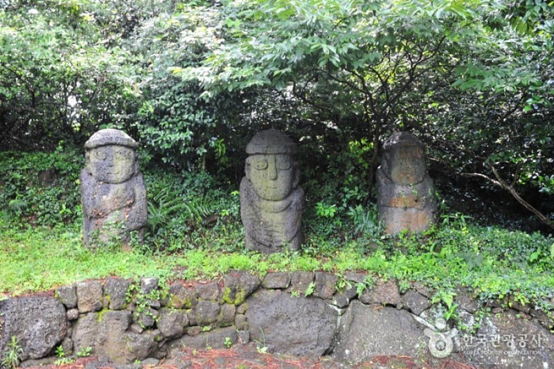 Bukchon Dol Hareubang Park  (8/17)