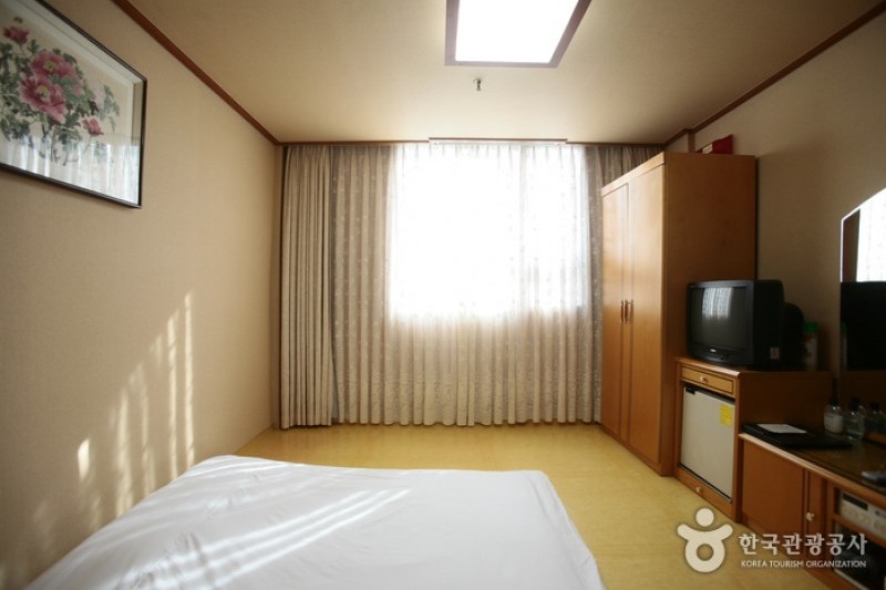 Jeju Palace Hotel  (8/16)