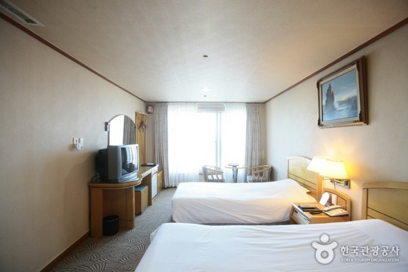 Jeju Palace Hotel  (13/16)
