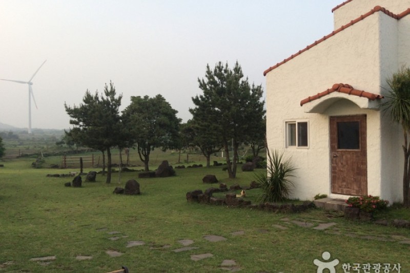 C&amp;P Resort Youth Hostel  (3/5)