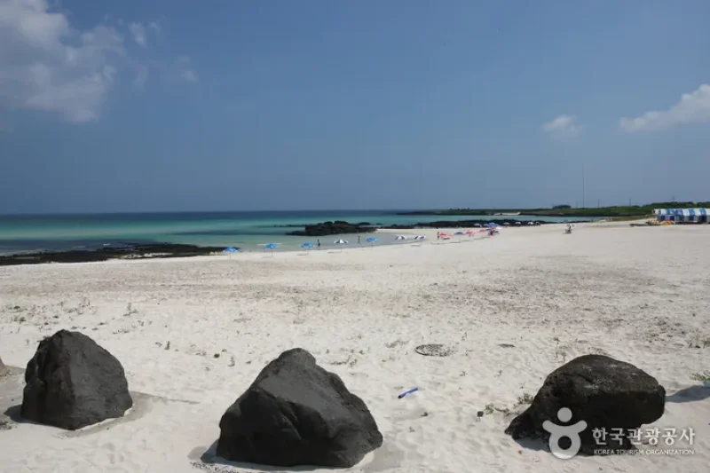 Gimnyeong Seonsegi Beach  (4/20)