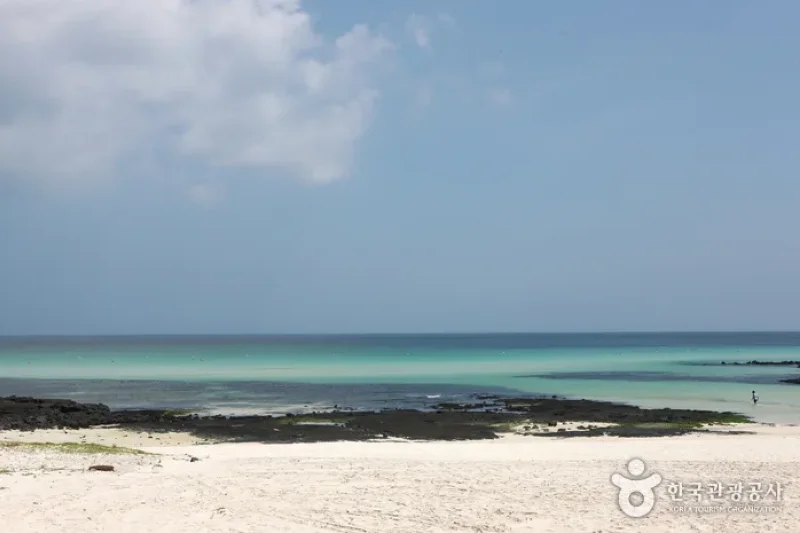 Gimnyeong Seonsegi Beach  (5/20)