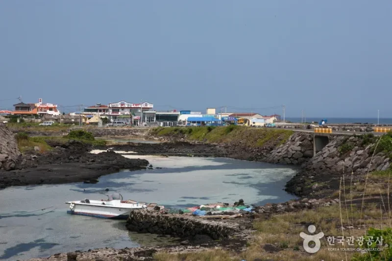 Gimnyeong Seonsegi Beach  (6/20)