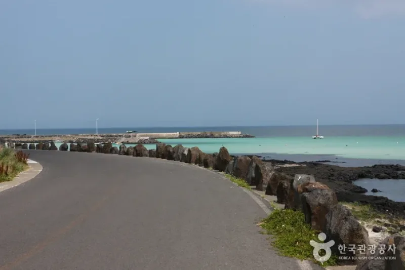 Gimnyeong Seonsegi Beach  (7/20)