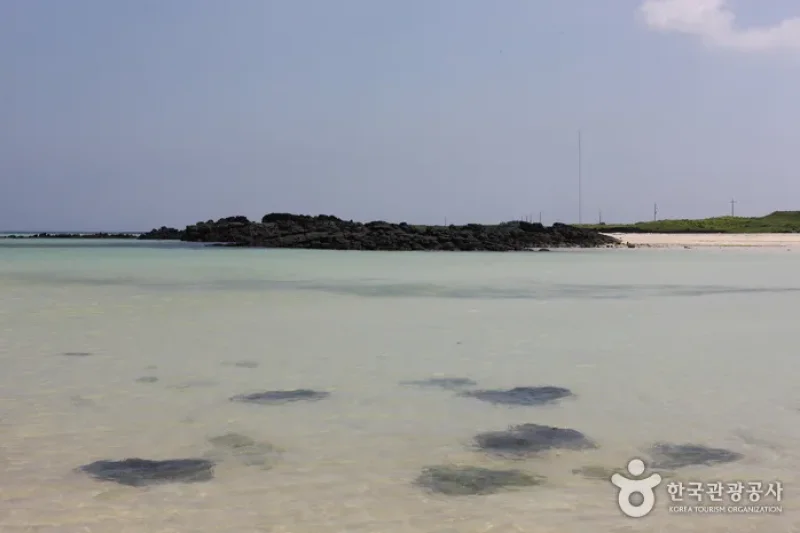 Gimnyeong Seonsegi Beach  (12/20)