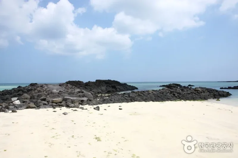 Gimnyeong Seonsegi Beach  (14/20)