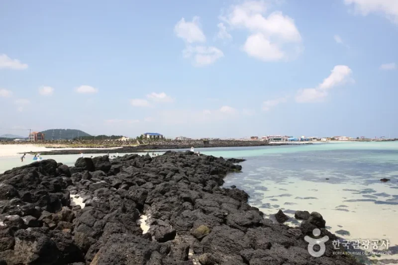 Gimnyeong Seonsegi Beach  (17/20)