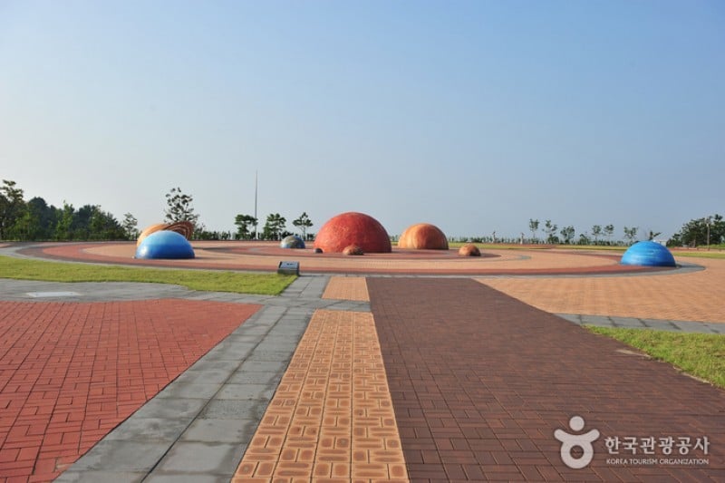 Jeju Starlight World Park and Planetarium  (3/4)