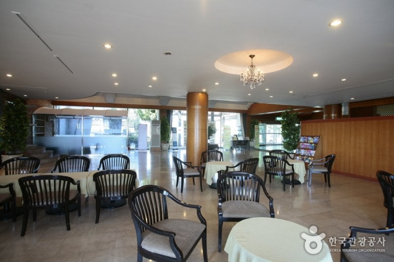 Corea Condo - Jeju Branch  (6/12)