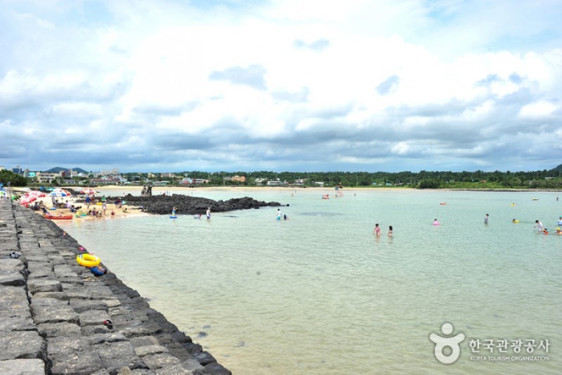 Pyoseon Haevich Beach  (5/7)