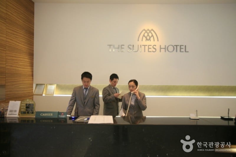 The Suites Hotel  (10/40)