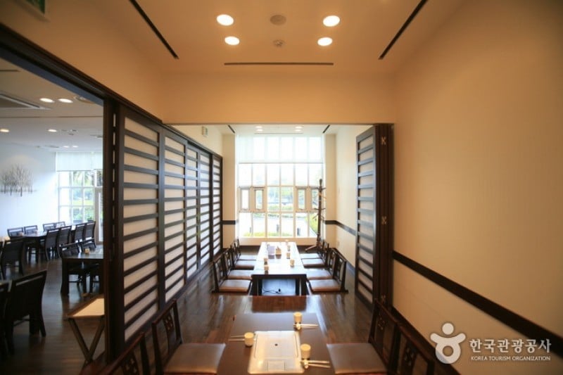 The Suites Hotel  (19/40)