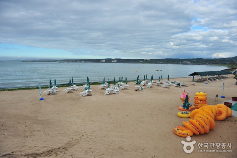 Sinyang Beach  (1/3)