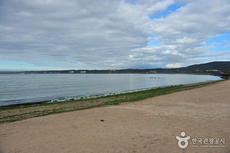 Sinyang Beach  (2/3)