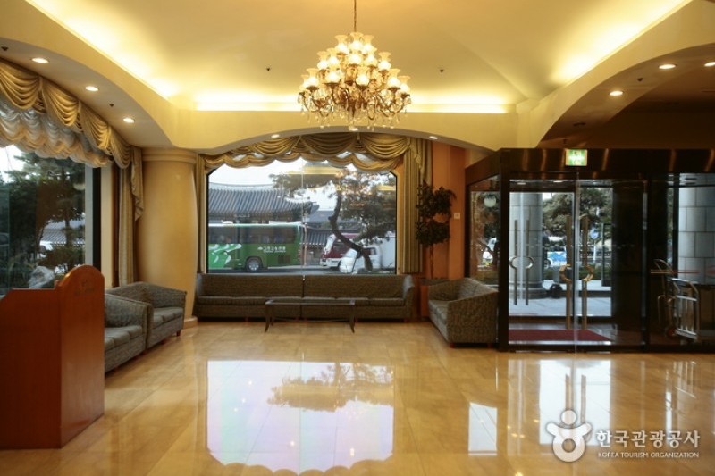 Robero Hotel  (5/29)