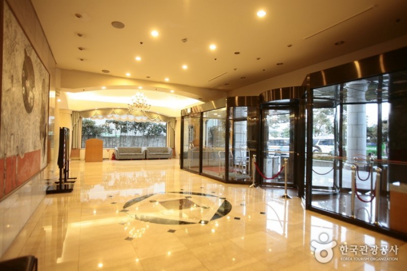 Robero Hotel  (6/29)