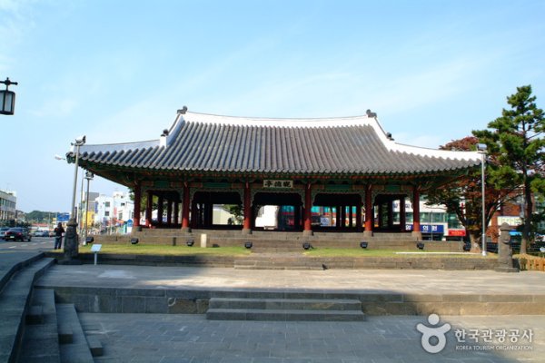 Jeju Gwandeokjeong Pavilion