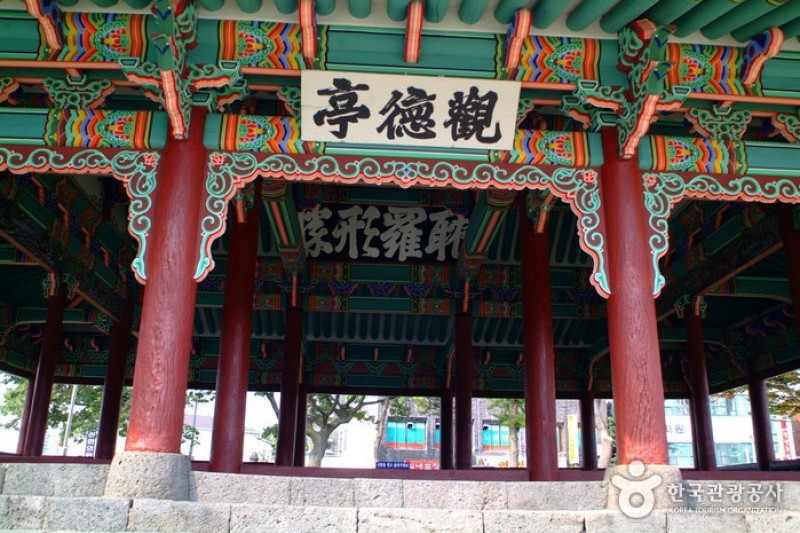 Jeju Gwandeokjeong Pavilion  (3/5)