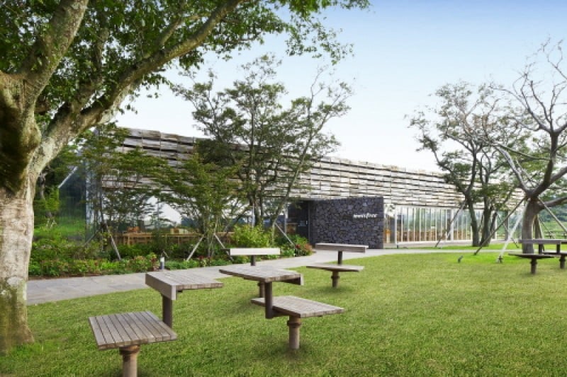 Innisfree Jeju House  (8/9)