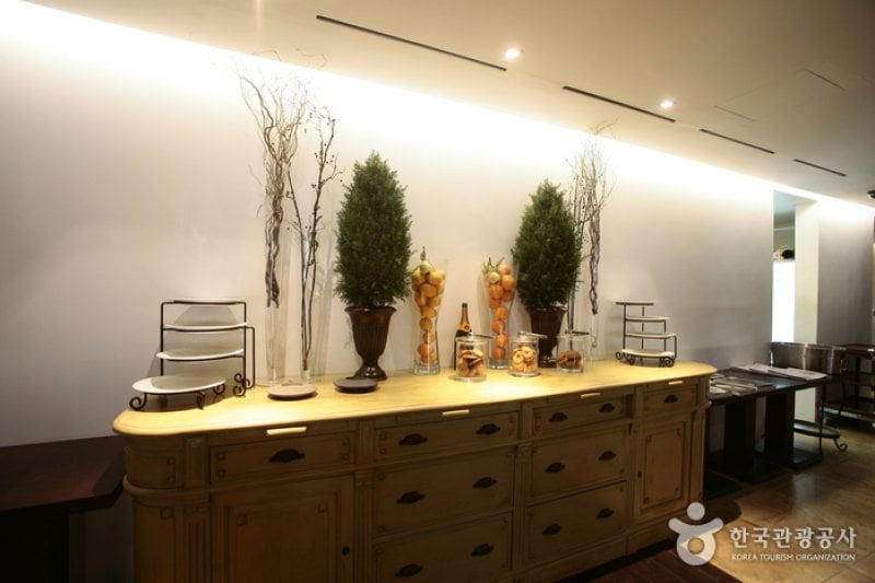 Baume Couture Boutique Hotel  (16/44)